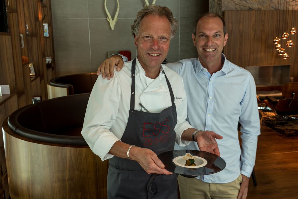 Bobby Bräuer und Hannes Tiefenthaler mit rochini Carbon Teller